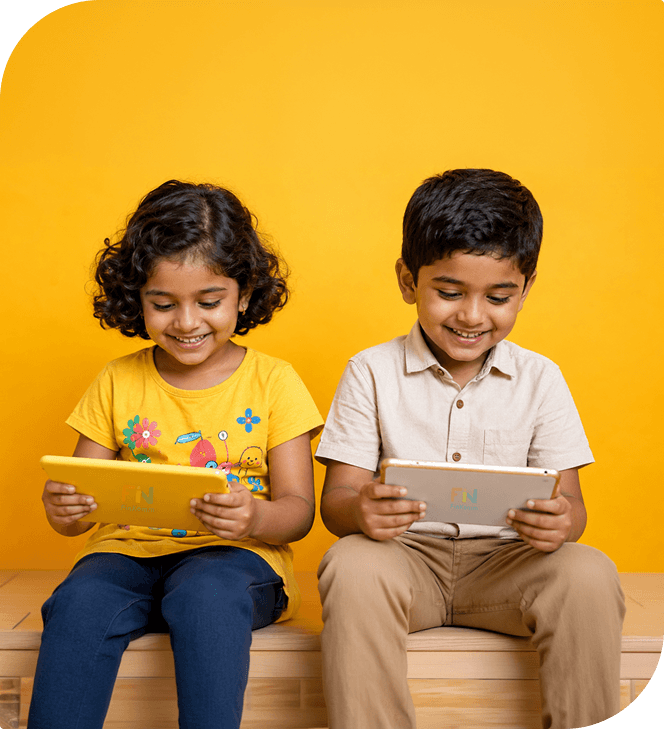 Students happily learning on FinKomm tablets